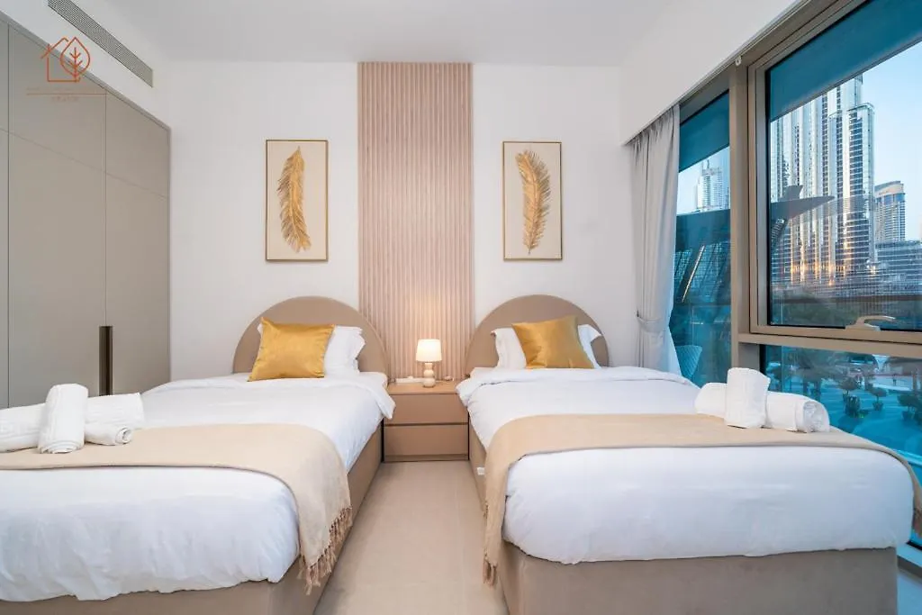 Cozy 2-Bed Home With Burj Khalifa Views 204Gr-2 Dubaï Appartement